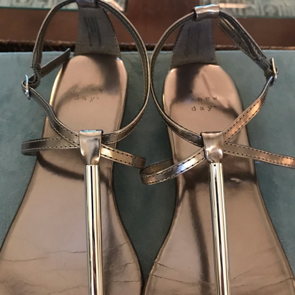 A New Day Women’s Archer T Strap Pewter Metallic Sandal.